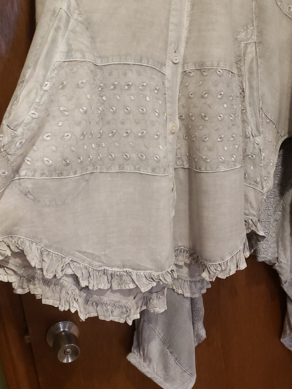NWT Young Threads Light Gray Embroidered Boho Button-Up Shirt & Harem Pant Set - Picture 13 of 13